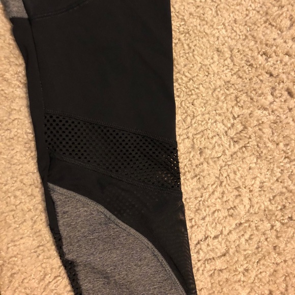Yoga/workout pants! - Picture 3 of 4
